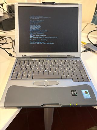 Vintage HP OmniBook 500 Laptop (anno 2000) PIII 63