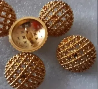 Lote 6 botones metal- 7 modelos