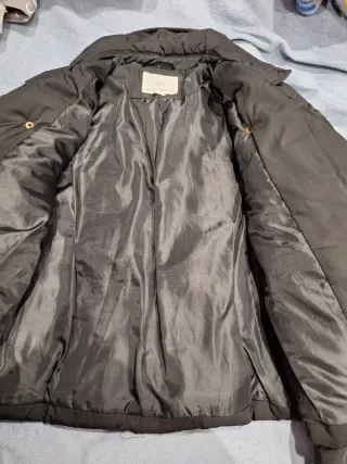 Cazadora acolchada negra talla L