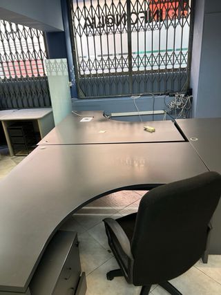 Mesas de oficina en buen estado
