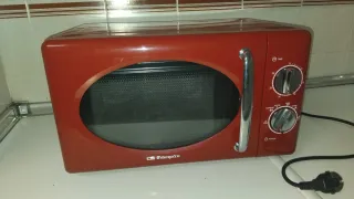 Microondas Orbegozo Rojo