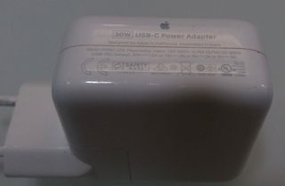 Cargador Apple 30W USB-C iPad/iPhone/Mac ORIGINAL