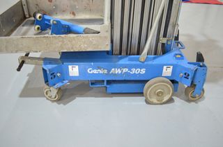 Plataforma trabajo elevadora Genie AWP-30S