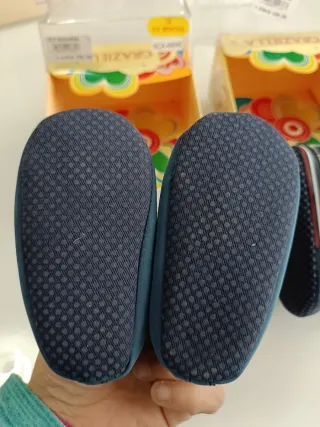 Set 2 scarpine bimbo 18 6/9 mesi nuove