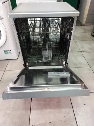 Lavavajillas seminuevo Daewoo con garantia