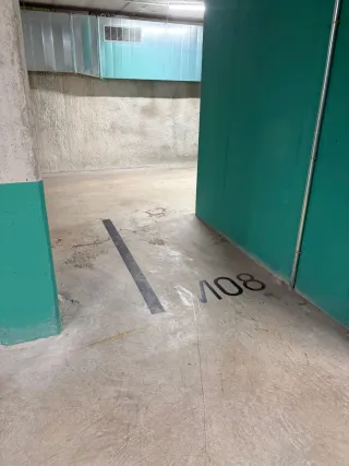 Plaza parking moto. Garaje moto. Venta o alquiler