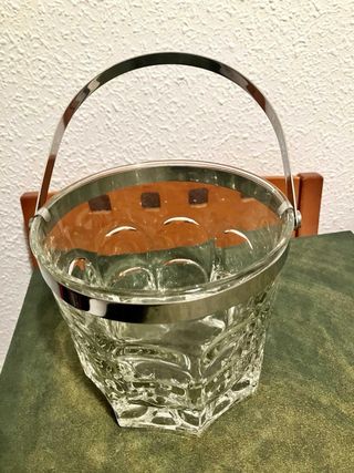 Varios adornos cristal: cesta, cubitera y bomboner