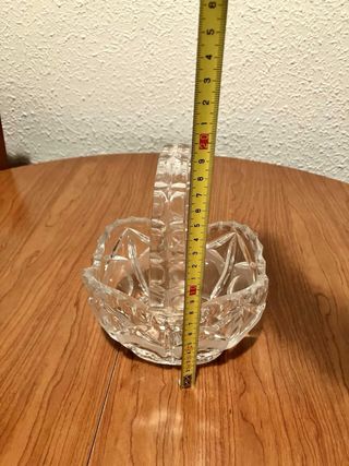 Varios adornos cristal: cesta, cubitera y bomboner