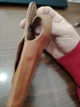 Fondina per pistola in cuoio
