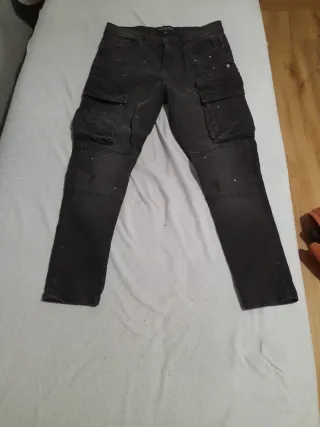 Pantalones cargo Supply & Demand negros