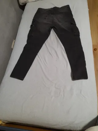 Pantalones cargo Supply & Demand negros