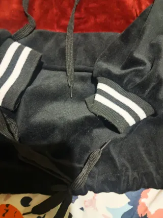 Sudadera Canguro Terciopelo