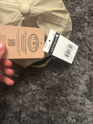Gorra Carhartt Beige Negra
