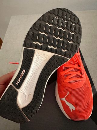 Zapatillas Puma Running Naranja y Blanco