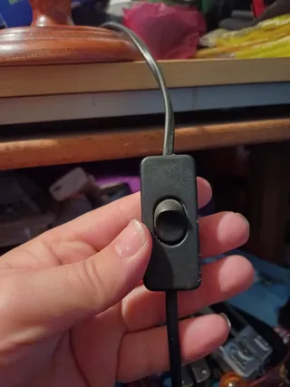 Lámpara de mesa madera y tela