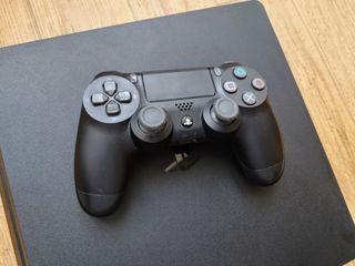 PS4 1TB Horizon Zero Dawn Bundle