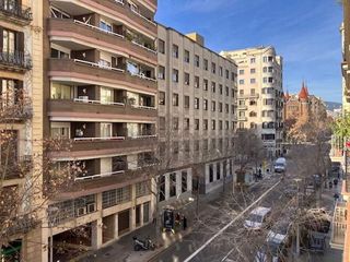 Piso en alquiler en La Dreta de l'Eixample en Barcelona