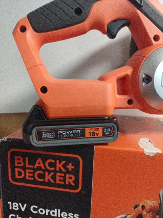 Motosierra BLACK+DECKER GKC1820L20-QW