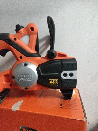 Motosierra BLACK+DECKER GKC1820L20-QW