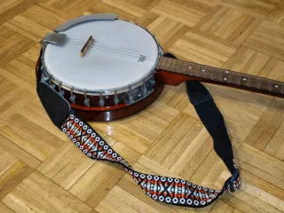 Banjo Ktone con funda