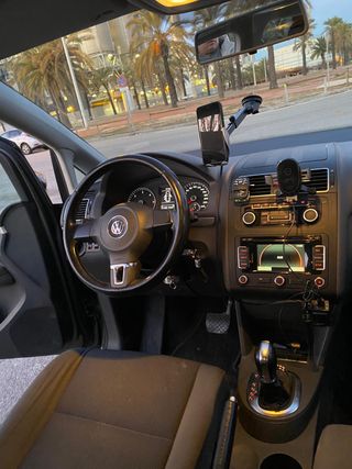 Volkswagen Touran 2012