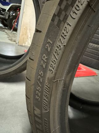 Neumáticos Michelin PS4 S 21 325/25ZR21