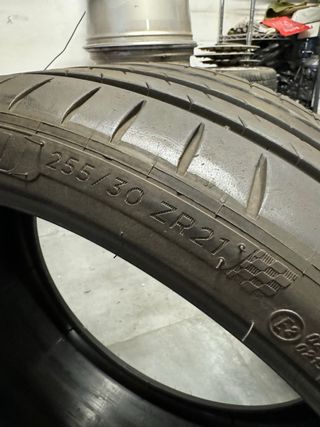 Neumáticos Michelin PS4 S 21 325/25ZR21