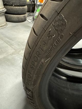 Neumáticos Michelin PS4 S 21 325/25ZR21