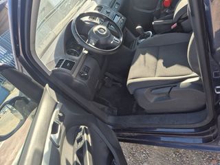 Volkswagen Touran 2011