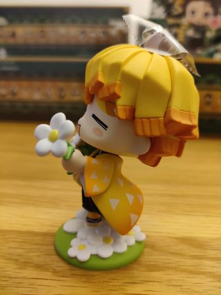 Figura Zenitsu Agatsuma Kimetsu no Yaiba | Oficial