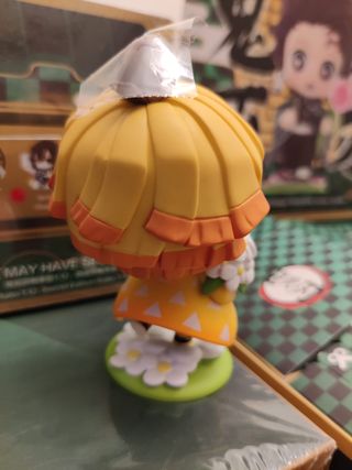 Figura Zenitsu Agatsuma Kimetsu no Yaiba | Oficial