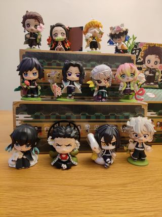 Figura Zenitsu Agatsuma Kimetsu no Yaiba | Oficial