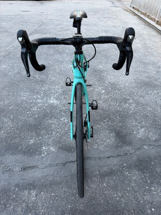 Bicicleta Bianchi Infinito XE carretera