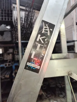 Escalera Grande Almacen