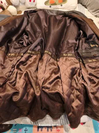 Chaquetón de piel marrón