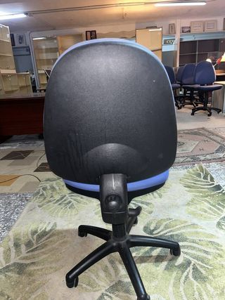 SILLA DE OFICINA AZUL