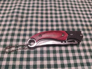 Navaja pequeña con llavero