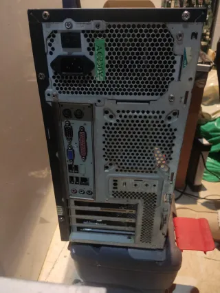 Ordenador Acer Aspire Pentium 4 3.6GHz 2GB RAM DDR