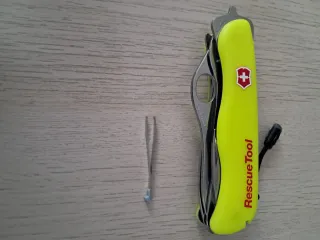 Navaja Victorinox Rescue Tool