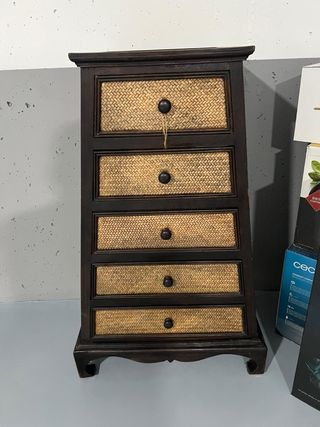 Mueble trapecio madera y ratán