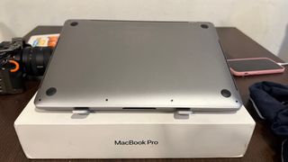 MacBook Pro Core i7 2020 Plata