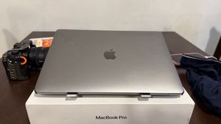 MacBook Pro Core i7 2020 Plata
