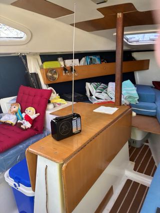 Velero Serviola 23 listo para navegar