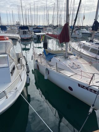 Velero Serviola 23 listo para navegar