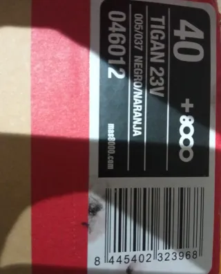 Zapatillas Trekking +8000 Negras y Rojas