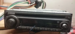 Radio Coche Kenwood Negra