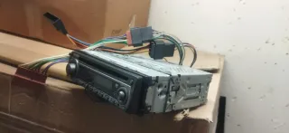 Radio Coche Kenwood Negra