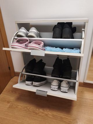 Zapatero blanco de madera