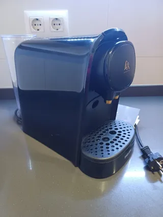 Cafetera L'or Barista con espumador de leche.