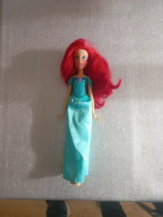 Varie bambole Disney